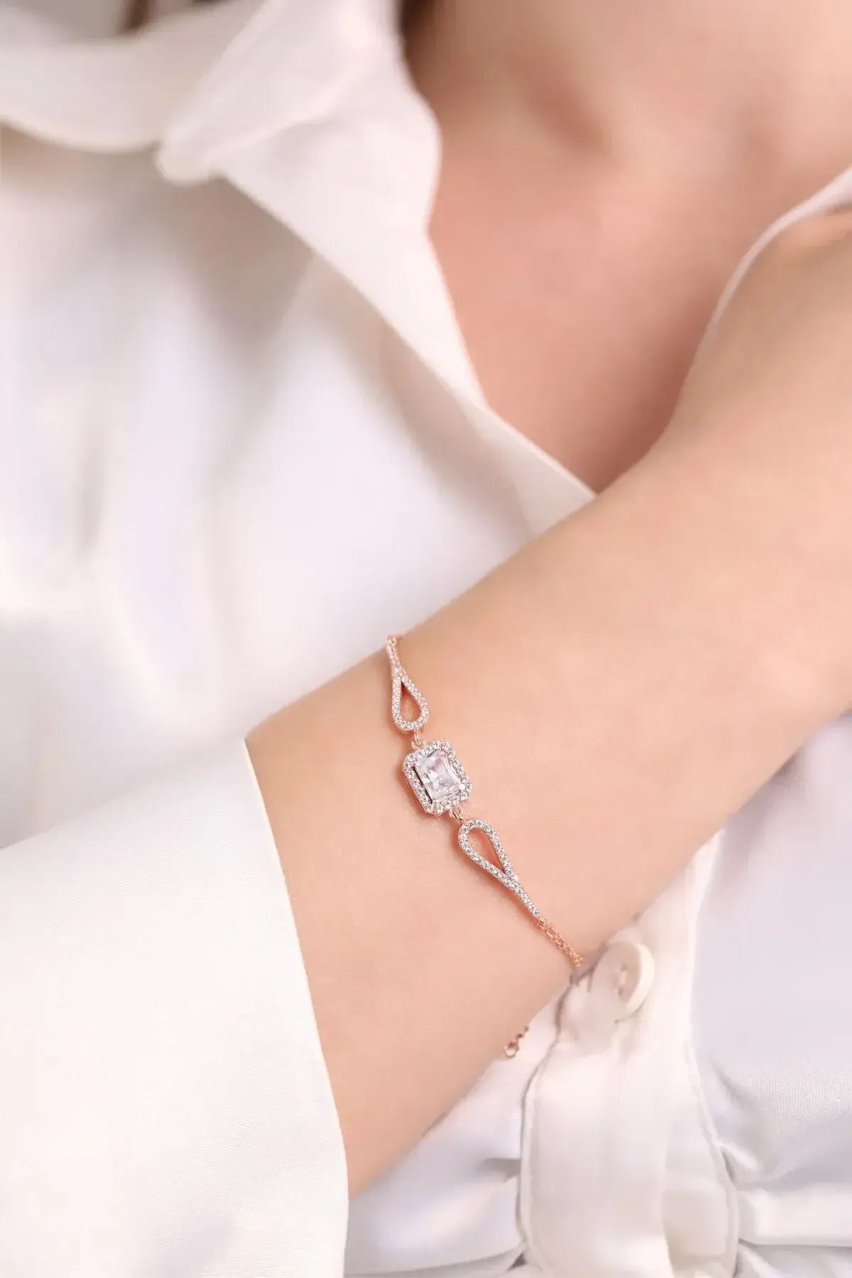 925 Ayar Gümüş Tek Taş Rose Baget Taşlı Gümüş Bileklik(ÖZEL KUTULU)