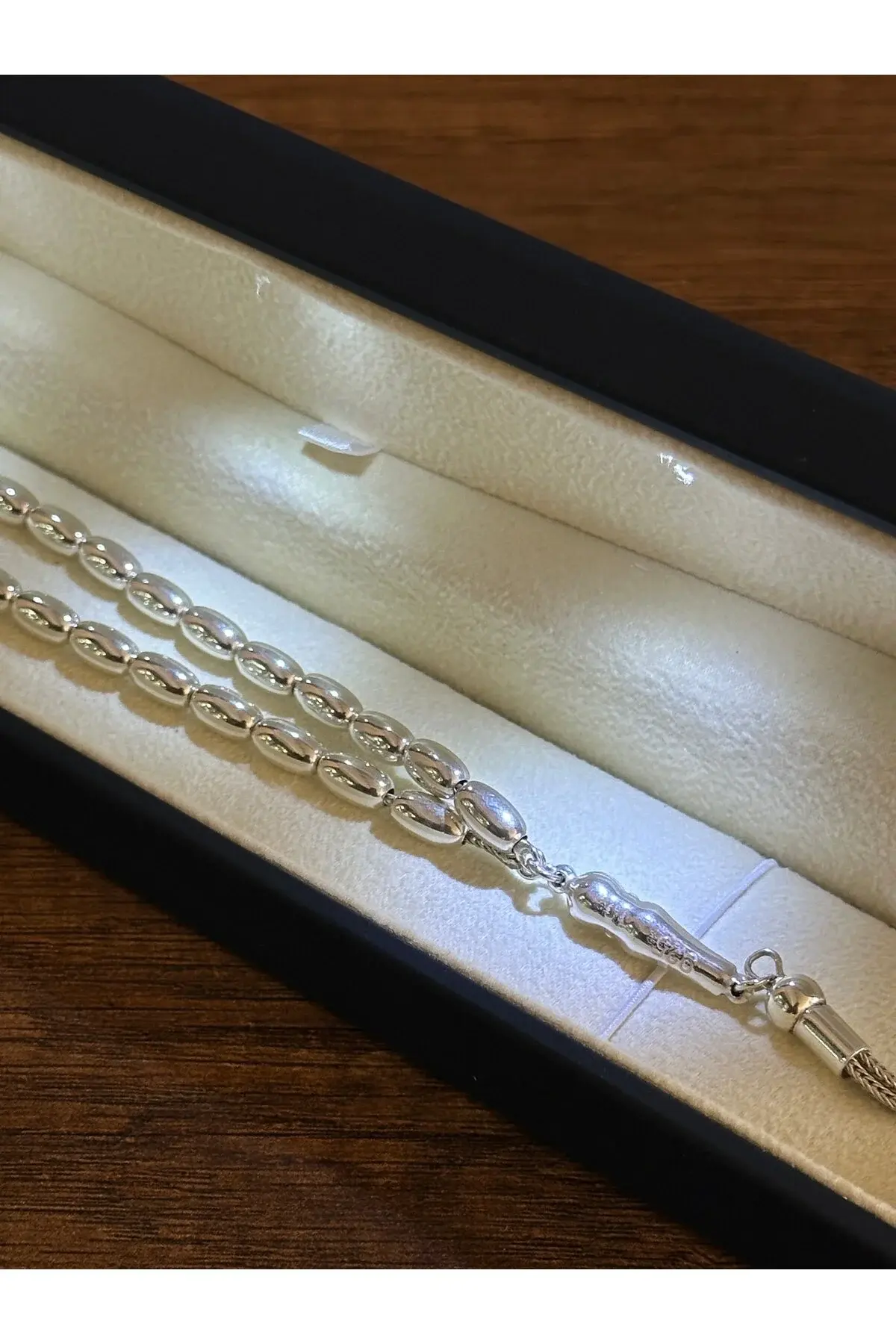 (Premium IŞIKLI KUTULU)925 Ayar Gümüş Arpa Kesim Orta boy Tesbih 18 Ayar Beyaz Altın Kaplama