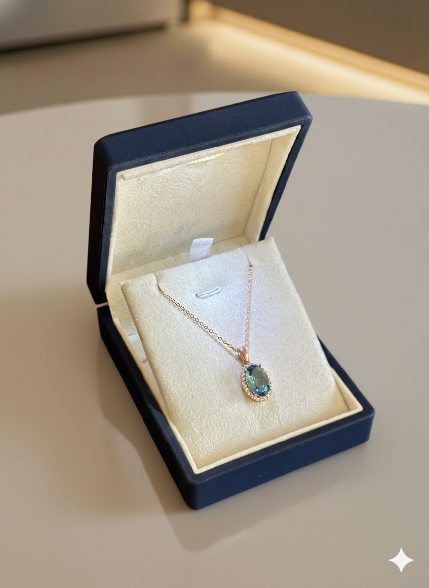 (PREMIUM IŞIKLI KUTULU) 925 Ayar Gümüş Elips Kolye