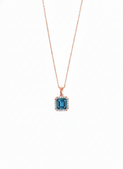 (PREMİUM IŞIKLI KUTULU)925 Ayar Gümüş Lacivert Kare Model Kolye