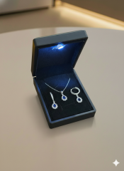 (IŞIKLI KUTULU) 925 Ayar Gümüş Lacivert Damla Taşlı Model Zirkon Taşlı Kadın 2 Li Set Kolye Küpe