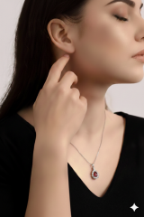 (IŞIKLI KUTULU) 925 Ayar Gümüş Damla Taşlı Model Zirkon Taşlı Kadın Kolye