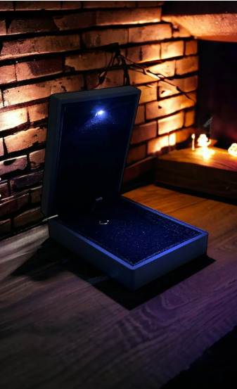 Işıklı Kolye Kutusu