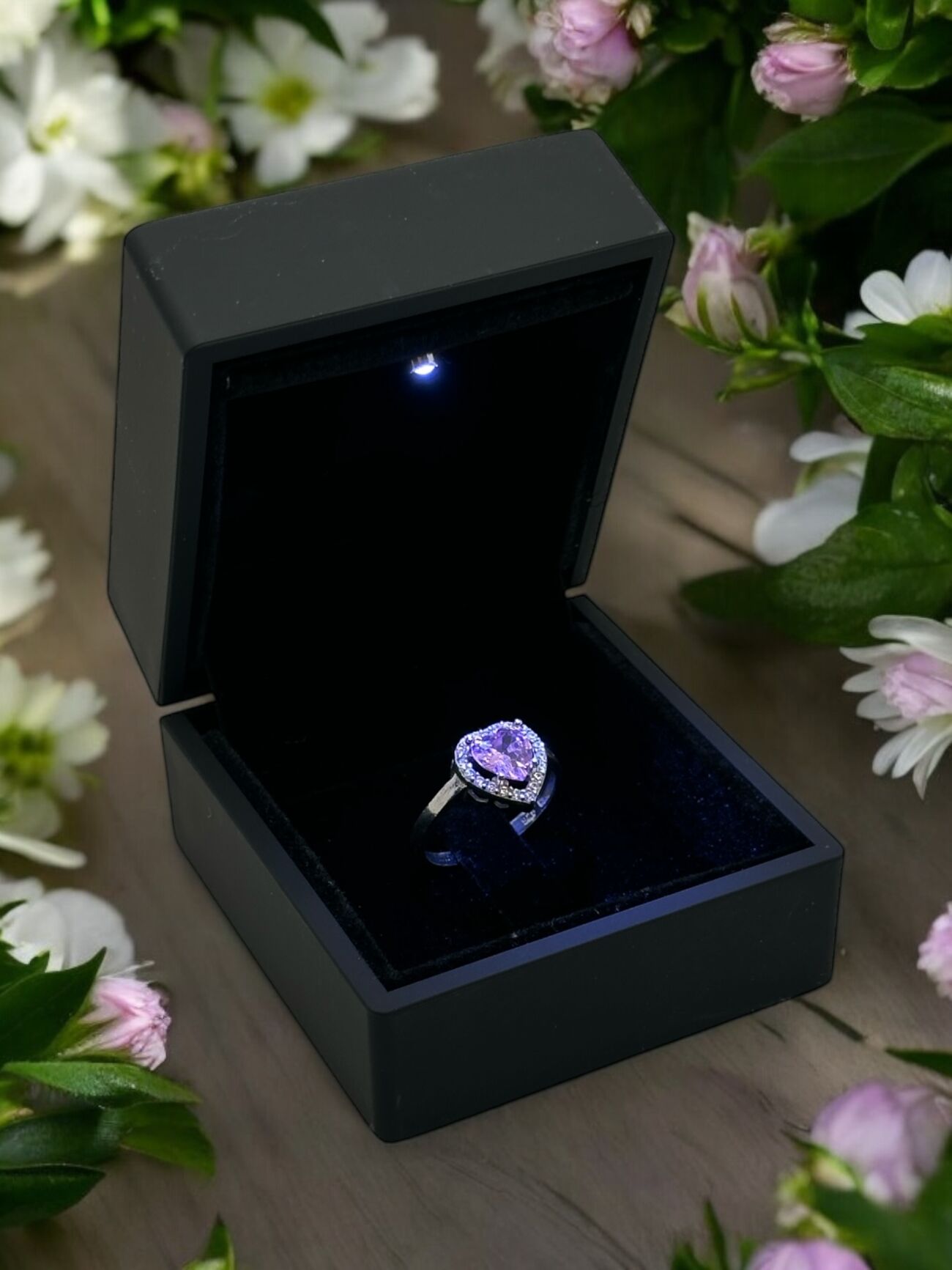 (IŞIKLI KUTULU) 925 Ayar Gümüş Pırlanta Kalp Model Pembe Taşlı Yüzük