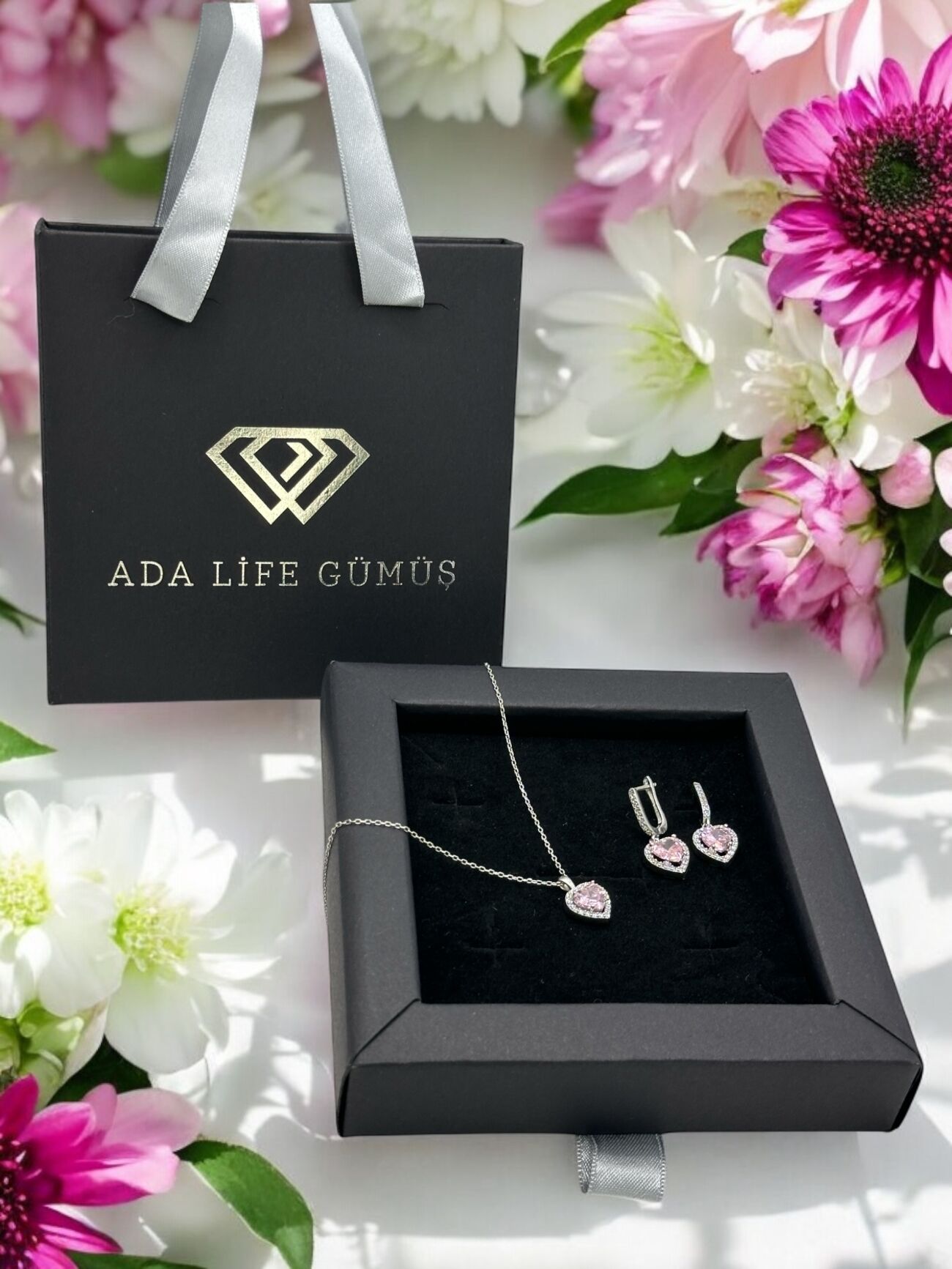 925 Ayar Gümüş Pırlanta Kalp Model Pembe Taşlı 2 li Set Kolye Küpe (ÖZEL KUTULU)