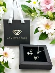 925 Ayar Gümüş Pırlanta Kalp Model Beyaz Taşlı 3 lü Set Kolye Küpe Yüzük (ÇANTALI KUTULU)