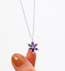 925 Ayar Gümüş Lotus Çiçeği Kadın Kolye (ÖZEL KUTULU)