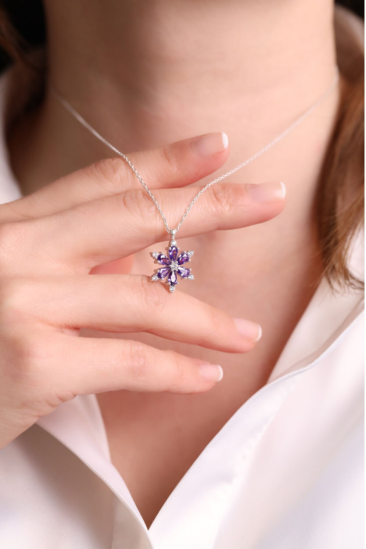 925 Ayar Gümüş Lotus Çiçeği Kadın Kolye (ÖZEL KUTULU)