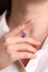 925 Ayar Gümüş Lotus Çiçeği Kadın Kolye (ÖZEL KUTULU)