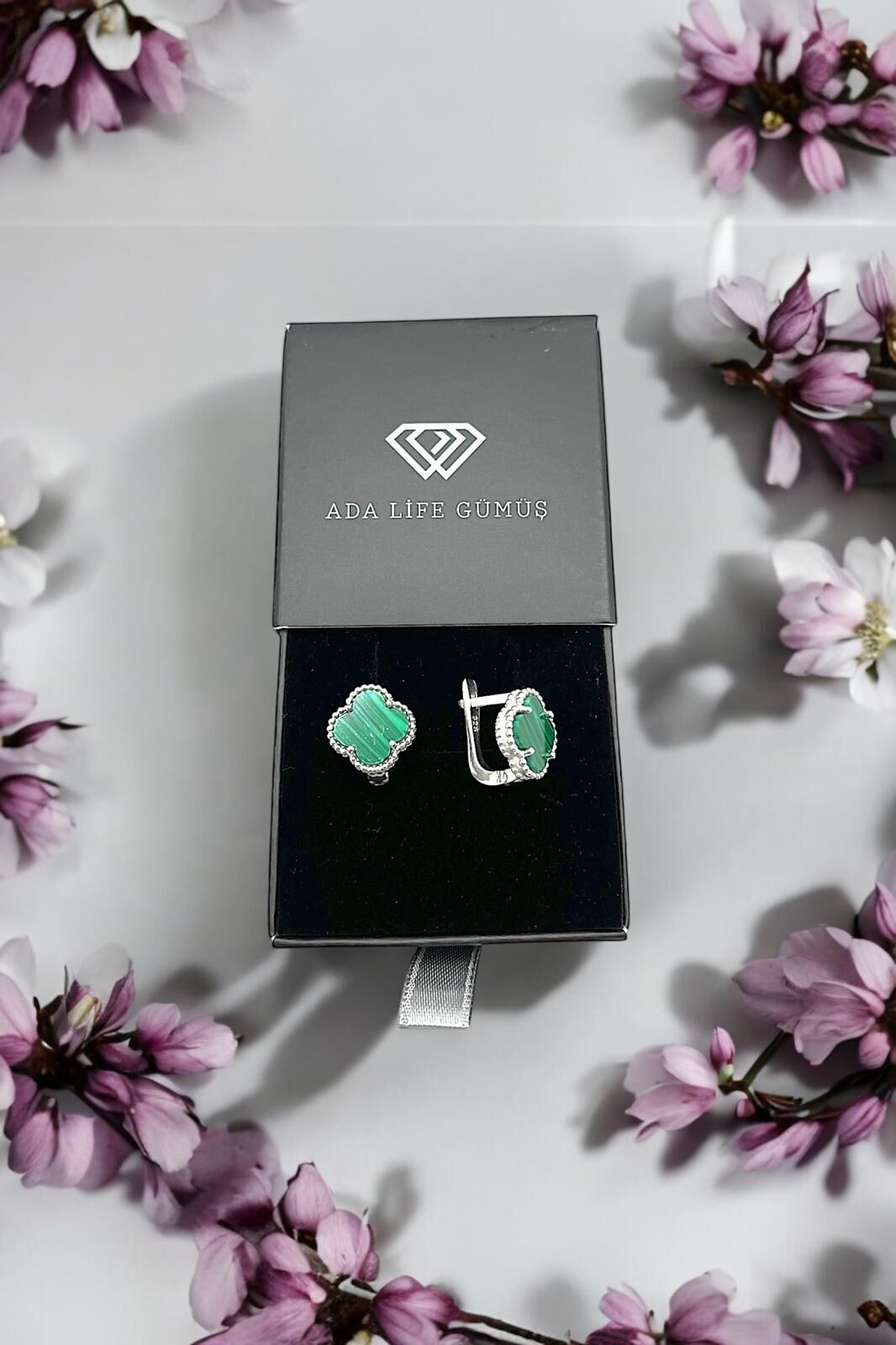 925 Ayar Gümüş YONCA Küpe (ÖZEL KUTULU)