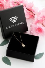 925 Ayar Gümüş Rodyum Kaplama 3Taş Baget Kolye (ÖZEL KUTULU)