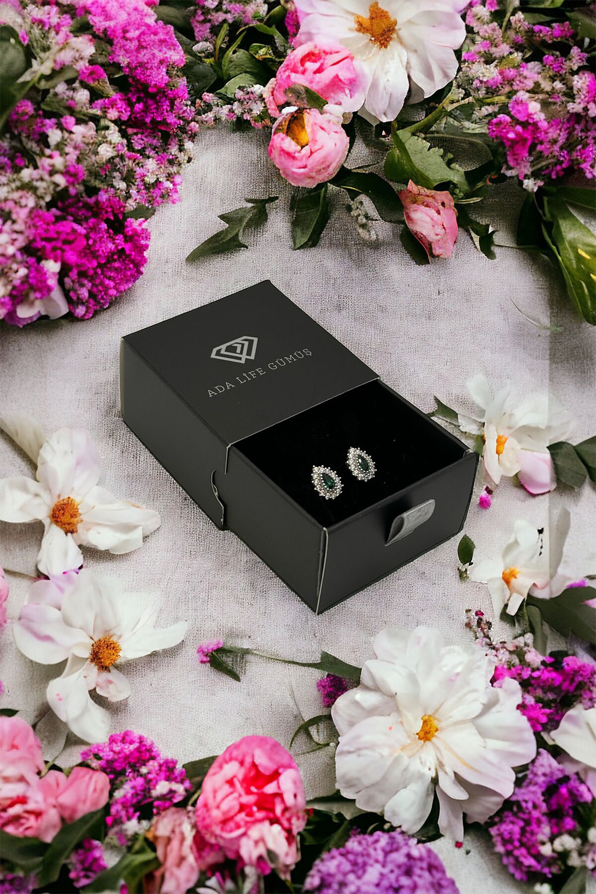 925 Ayar Gümüş Damla Model Minimal Çivi Küpe