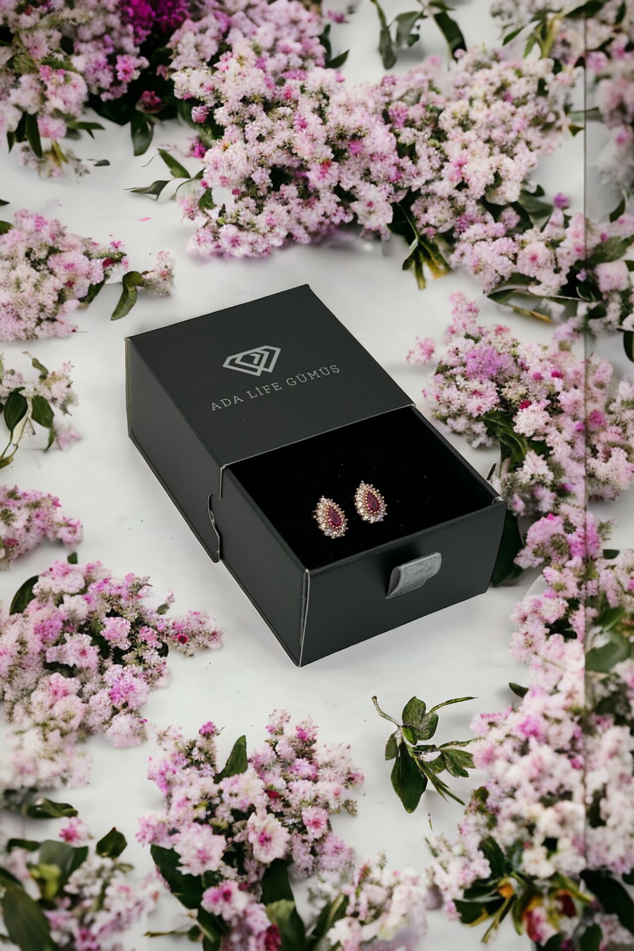 925 Ayar Gümüş Damla Model Minimal Çivi Küpe
